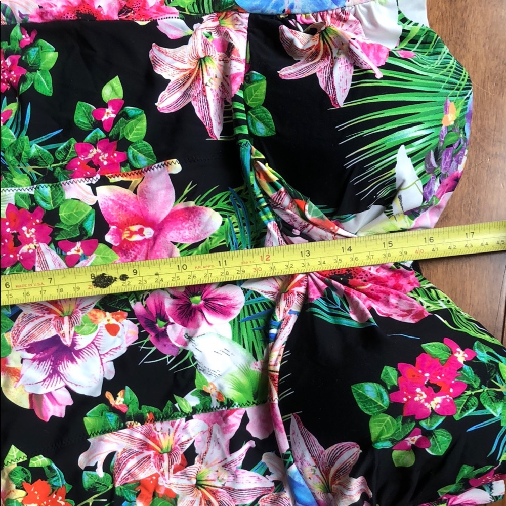 Everyday Sunday Tankini Top - Picture 9 of 10